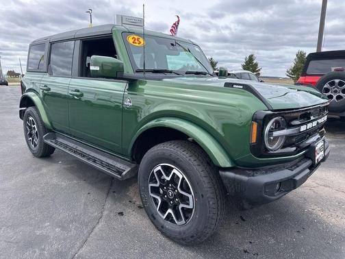 2025 Ford Bronco Outer Banks