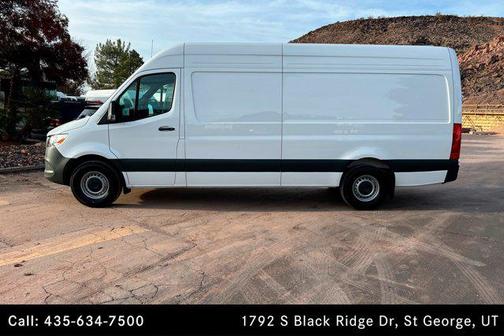 Arctic White 2026 Mercedes-Benz Sprinter 2500 High Roof