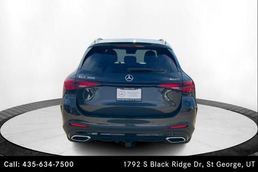 Graphite Grey Metallic 2026 Mercedes-Benz GLC 300 4MATIC