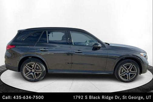 Graphite Grey Metallic 2026 Mercedes-Benz GLC 300 4MATIC