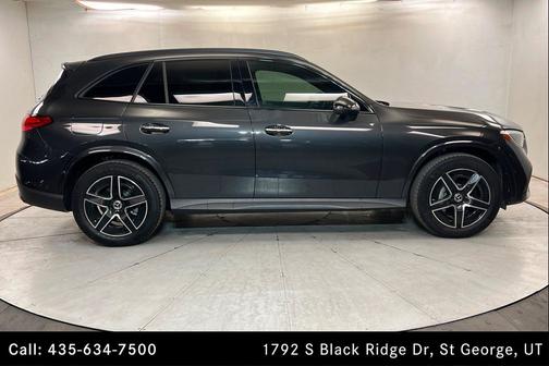 Graphite Grey Metallic 2026 Mercedes-Benz GLC 300 4MATIC