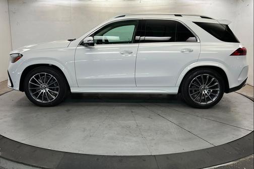 Polar White 2026 Mercedes-Benz GLE 450 4MATIC