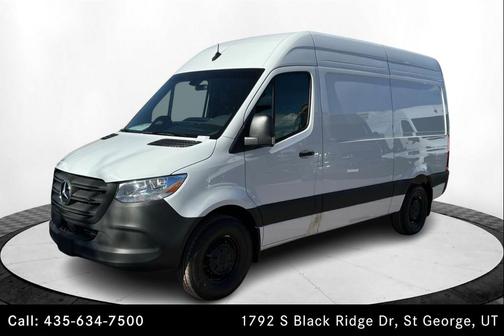Arctic White 2026 Mercedes-Benz Sprinter 2500 Standard Roof
