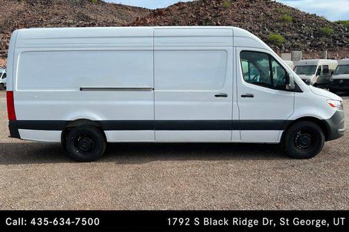 Arctic White 2026 Mercedes-Benz Sprinter 2500 High Roof