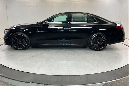 Obsidian Black Metallic 2026 Mercedes-Benz E-Class 4MATIC
