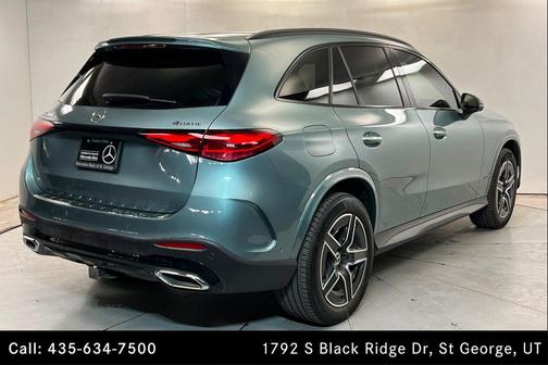 Verde Silver Metallic 2026 Mercedes-Benz GLC 300 4MATIC