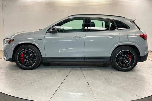 MANUFAKTUR Alpine Grey 2026 Mercedes-Benz AMG GLA 35 4MATIC