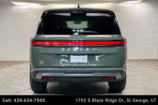 Launch Green 2022 Rivian R1S Launch Edition