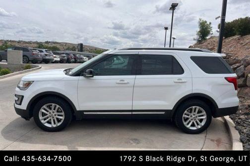 Oxford White 2017 Ford Explorer XLT