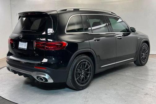 Cosmos Black Metallic 2026 Mercedes-Benz AMG GLB 35 4MATIC
