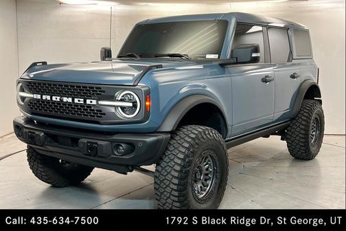 Azure Gray Metallic Tri-Coat 2025 Ford Bronco Badlands