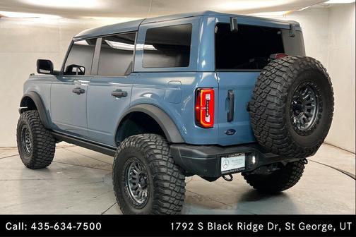 Azure Gray Metallic Tri-Coat 2025 Ford Bronco Badlands