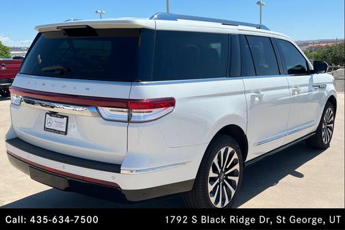Pristine White Metallic Tri-Coat 2024 Lincoln Navigator Reserve