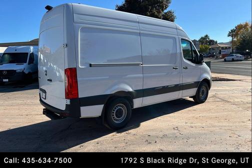 Arctic White 2026 Mercedes-Benz Sprinter 2500 Standard Roof