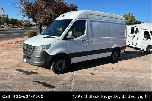 Arctic White 2026 Mercedes-Benz Sprinter 2500 Standard Roof