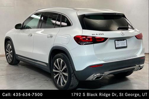 Polar White 2022 Mercedes-Benz GLA 250 4MATIC