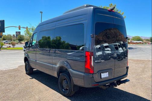 Tenorite Grey Metallic 2026 Mercedes-Benz Sprinter 2500 Standard Roof