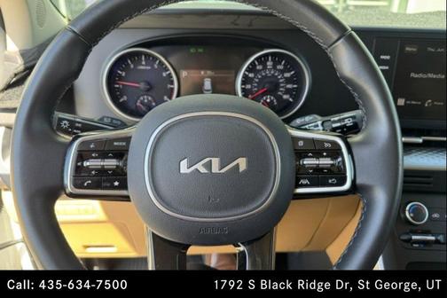 Snow White Pearl 2022 Kia Carnival LXS