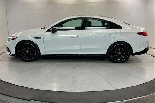 Polar White 2027 Mercedes-Benz CLA 220 Hybrid CLA 220 Hybrid