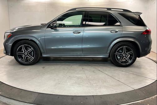 Selenite Grey Metallic 2026 Mercedes-Benz GLE 450 4MATIC