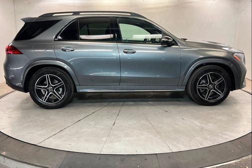Selenite Grey Metallic 2026 Mercedes-Benz GLE 450 4MATIC