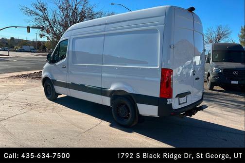 Arctic White 2026 Mercedes-Benz Sprinter 2500 Standard Roof