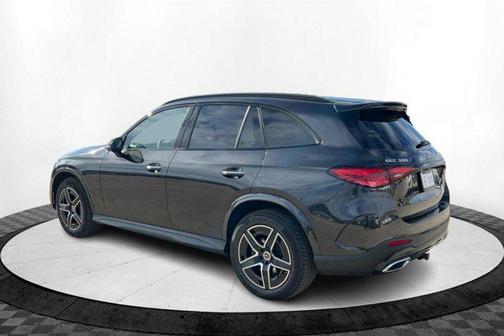 2026 Mercedes-Benz GLC 300 4MATIC