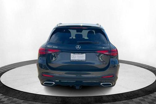 2026 Mercedes-Benz GLC 300 4MATIC