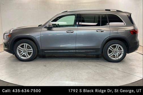 Mountain Grey Metallic 2022 Mercedes-Benz GLB 250 4MATIC