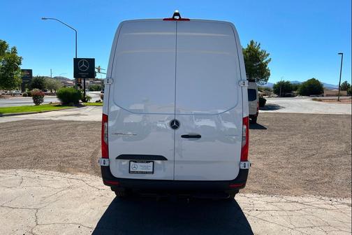 Arctic White 2026 Mercedes-Benz Sprinter 2500 High Roof