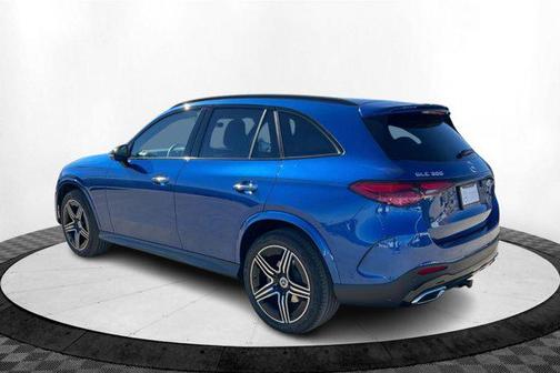 2026 Mercedes-Benz GLC 300 4MATIC