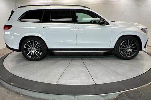 Polar White 2026 Mercedes-Benz GLS 580 4MATIC
