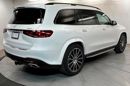 Polar White 2026 Mercedes-Benz GLS 580 4MATIC