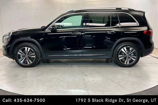 Night Black 2026 Mercedes-Benz GLB 250 4MATIC