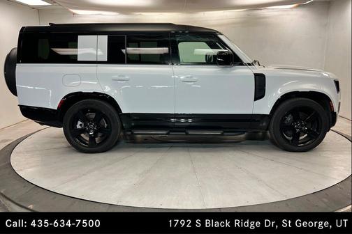 Fuji White 2025 Land Rover Defender 130 P400 X-Dynamic SE