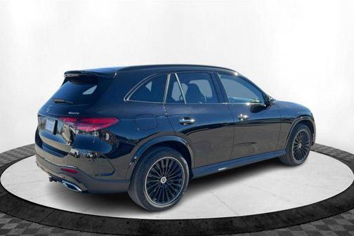 2026 Mercedes-Benz GLC 300 4MATIC