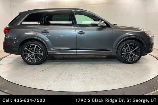 Samurai Gray Metallic 2020 Audi Q7 55 Premium Plus