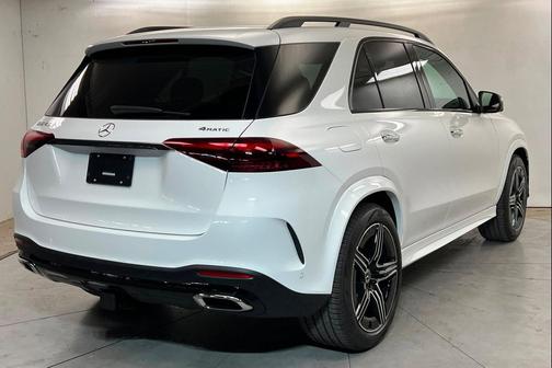 Polar White 2026 Mercedes-Benz GLE 450 4MATIC