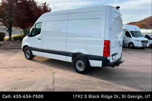 Arctic White 2026 Mercedes-Benz Sprinter 2500 Standard Roof