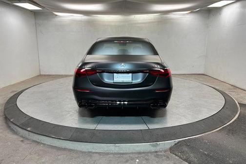 MANUFAKTUR Graphite Gray Magno 2026 Mercedes-Benz AMG S 63 E 4MATIC