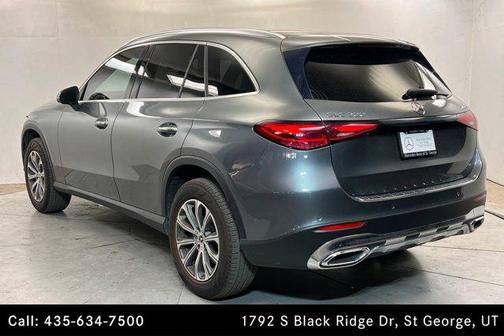 Selenite Grey Metallic 2023 Mercedes-Benz GLC 300 4MATIC