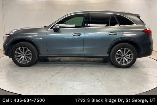 Selenite Grey Metallic 2023 Mercedes-Benz GLC 300 4MATIC