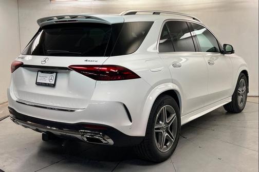 Polar White 2026 Mercedes-Benz GLE 450 4MATIC