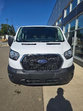 2023 Ford Transit-250 