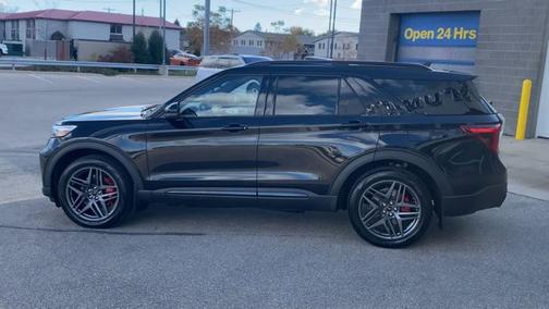2022 Ford Explorer ST