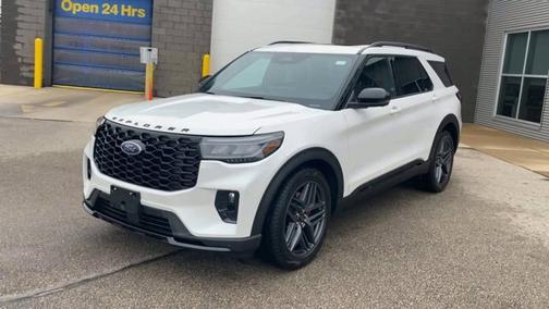 2025 Ford Explorer ST
