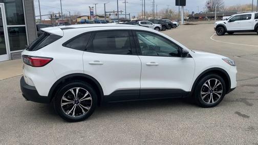 STAR WHITE METALLIC TRI-COA 2021 Ford Escape SE