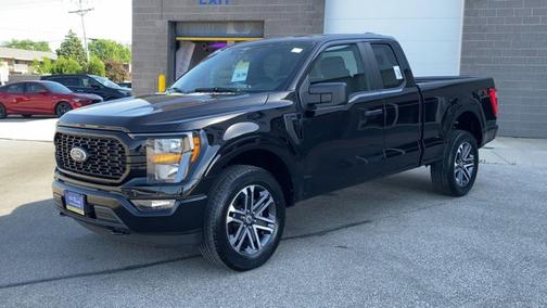 AGATE BLACK METALLIC 2023 Ford F-150 XL