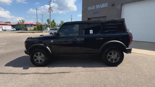 SHADOW BLACK 2022 Ford Bronco BASE