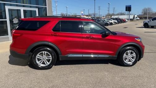 RAPID RED MET TINTED CC 2022 Ford Explorer XLT